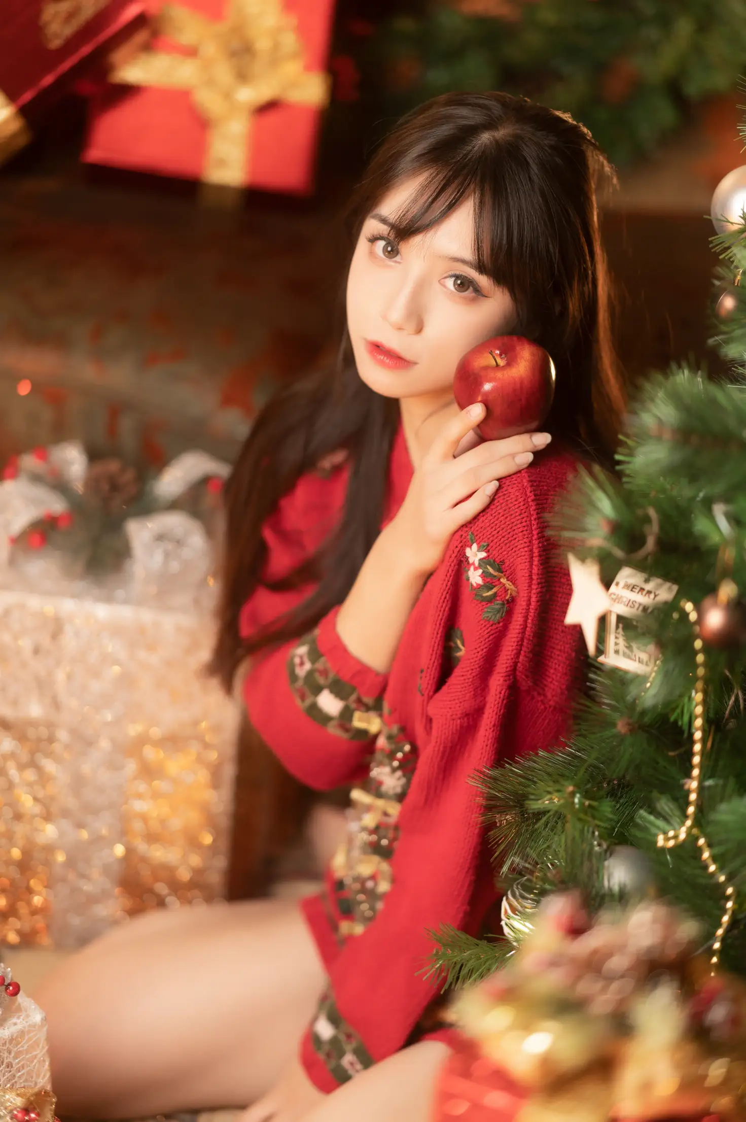 [YITUYU] 2022.05.26 Vol.0988 – Red Christmas Two plus six#[38P]-16